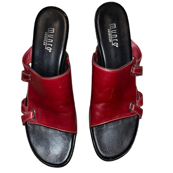 Munro Low Heel Dark Red - Picture 2 of 5